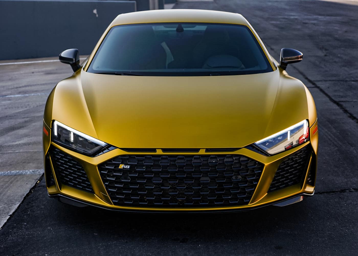 Satin gold Audi R8